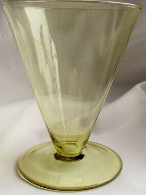 Calvin Klein Khaki Citrus, All Purpose Goblet, 4 7/8" Tall           R337
